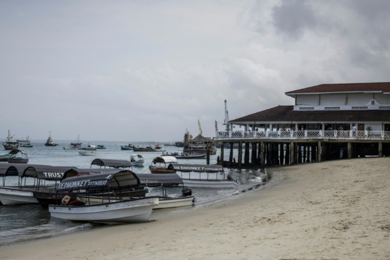 La plage de Stone Town, en Tanzanie, le 24 octobre 2025 ( AFP / MARCO LONGARI )
