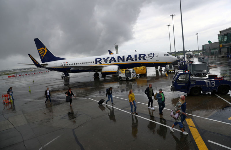 RYANAIR VA FACTURER CERTAINS BAGAGES EMMENÉS EN CABINE