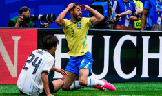 Matheus Cunha nettoie le cerveau des supporters japonais