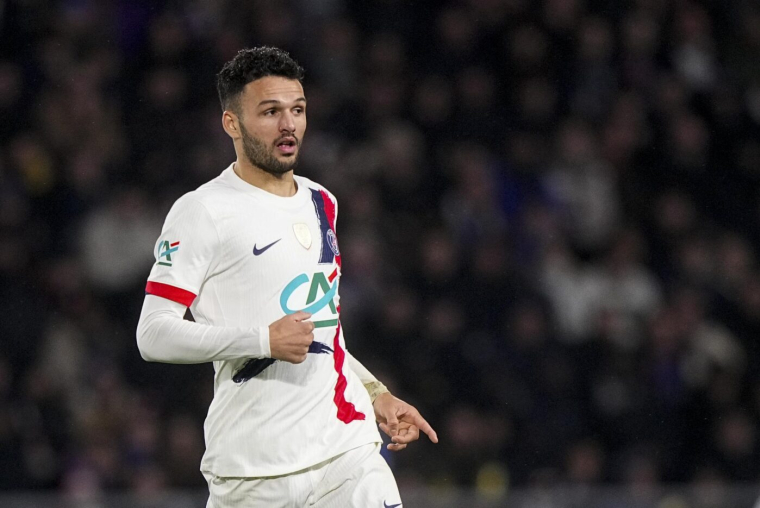 Le PSG officialise un premier départ