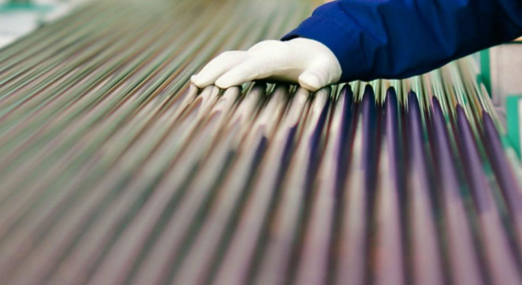 Des tubes Vallourec à destination de l'industrie électrique. (© Vallourec)