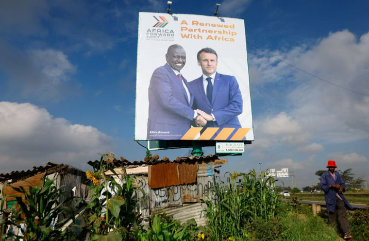 Panneau d'affichage pour la promotion du sommet "Africa Forward" à Nairobi