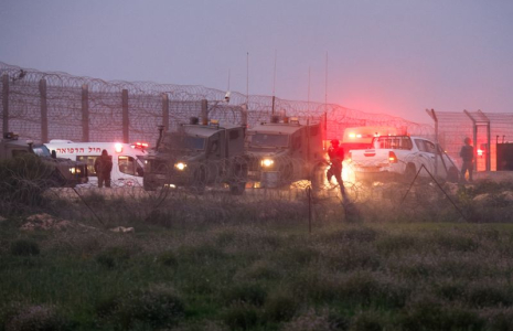Des soldats israéliens en bordure de Gaza