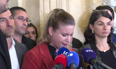 Non-censure: LFI appelle les électeurs du PS à "rompre les rangs"