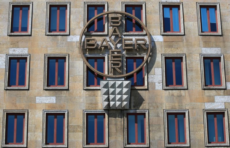 BAYER RELÈVE SES PRÉVISIONS POUR 2021, RENFORCÉ PAR L'ACHAT DE VIVIDION