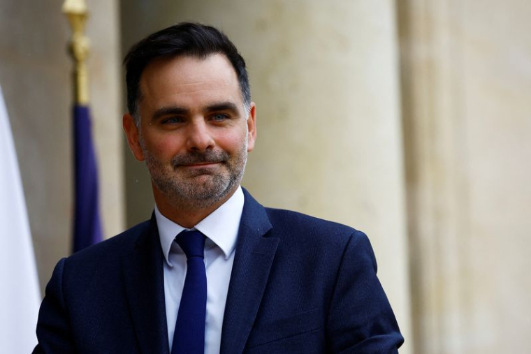Le ministre français du Budget, Laurent Saint-Martin, lors du conseil des ministres hebdomadaire au palais de l'Elysée à Paris