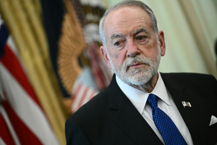 L'ambassadeur américain en Israël Mike Huckabee à la Maison Blanche, le 23 avril 2026 à Washington ( AFP / Brendan SMIALOWSKI )