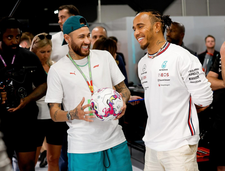 Neymar cite du Lewis Hamilton pour son retour avec le Brésil