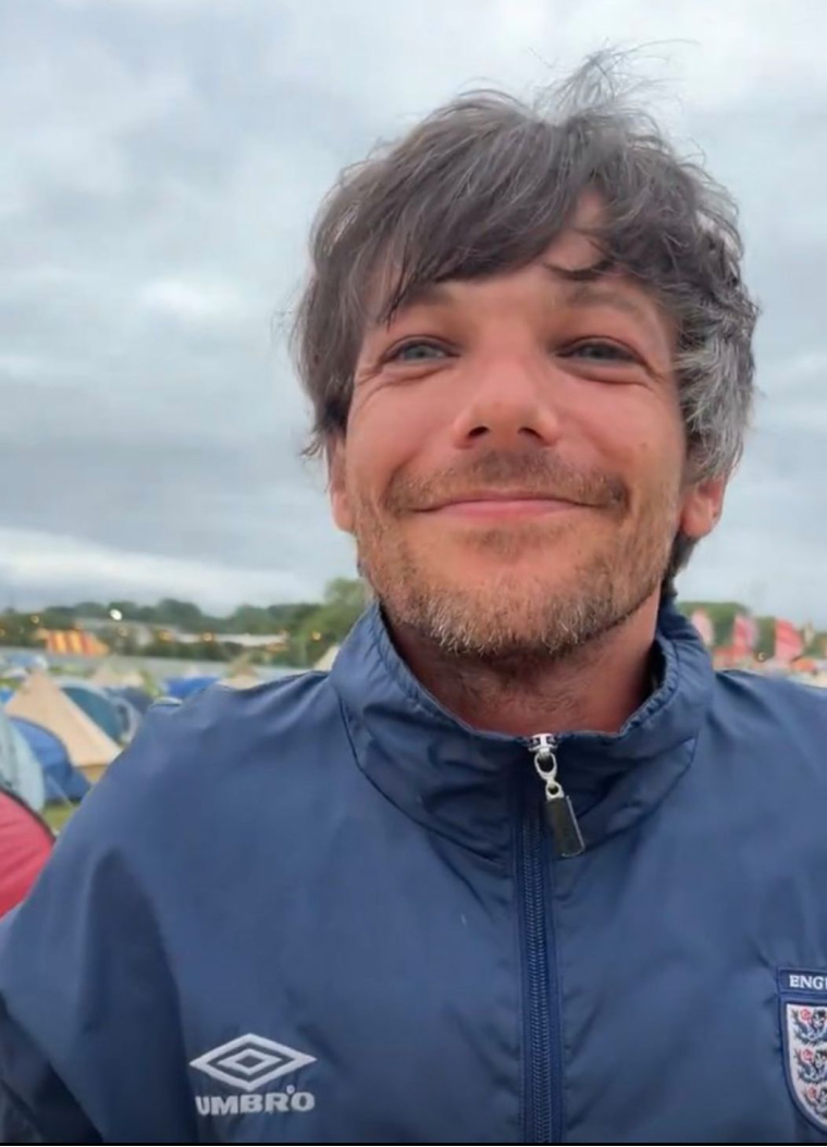 L’ex-chanteur des One Direction fait installer un télé en plein festival pour supporter l’Angleterre