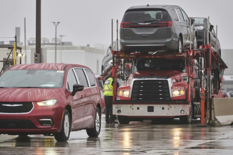 Stellantis Canada Factory Closure: Mexico Relocation?