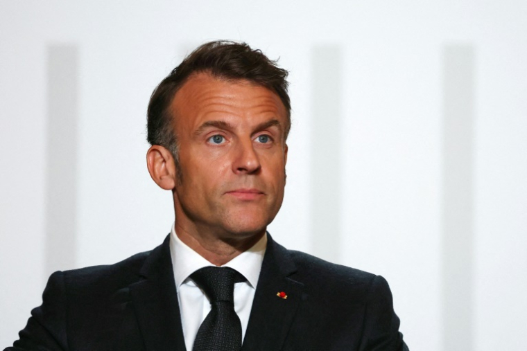 Un conseil de Défense et de Sécurité nationale présidé par Emmanuel Macron examine le 21 mai 2025 un rapport consacré aux frères musulmans qui met en garde contre une "menace pour la cohésion nationale" ( POOL / SARAH MEYSSONNIER )