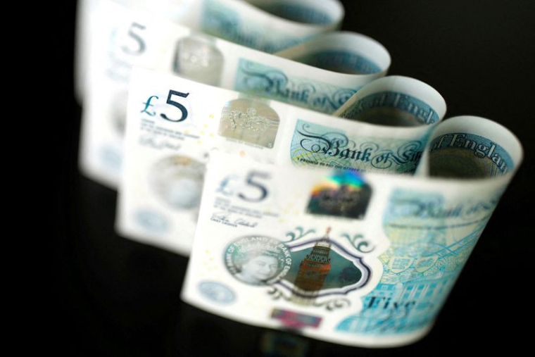 LE PIB BRITANNIQUE A PROGRESSÉ DE 0,8% AU PREMIER TRIMESTRE, CONTRACTION EN MARS