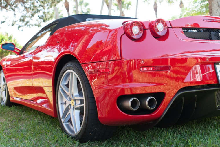Hérault : La famille roulait en Ferrari et BMW mais touchait le RSA et les APL