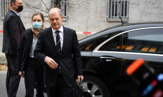 ALLEMAGNE: DERNIÈRES NÉGOCIATIONS AVANT L'ANNONCE DU GOUVERNEMENT DE COALITION