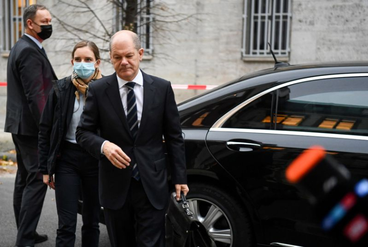 ALLEMAGNE: DERNIÈRES NÉGOCIATIONS AVANT L'ANNONCE DU GOUVERNEMENT DE COALITION