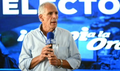 Nasry Asfura lors d'une conférence de presse à Tegucigalpa, le 1er décembre 2025 ( AFP / Marvin RECINOS )