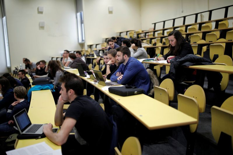 LA RÉFORME DE L'APPRENTISSAGE A PEU PROFITÉ AUX JEUNES ÉLOIGNÉS DE L'EMPLOI, SELON LA COUR DES COMPTES