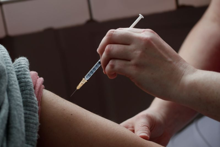 CORONAVIRUS: LE VACCIN JANSSEN DEVRAIT ARRIVER EN FRANCE EN MAI, SELON BERCY