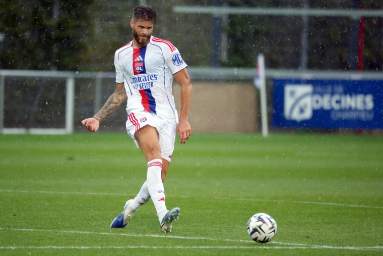 OL : Sidney Govou très en colère après le départ de Caleta-Car