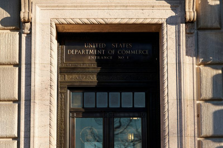 ETATS-UNIS: REBOND PLUS FORT QUE PRÉVU DES VENTES AU DÉTAIL EN JANVIER