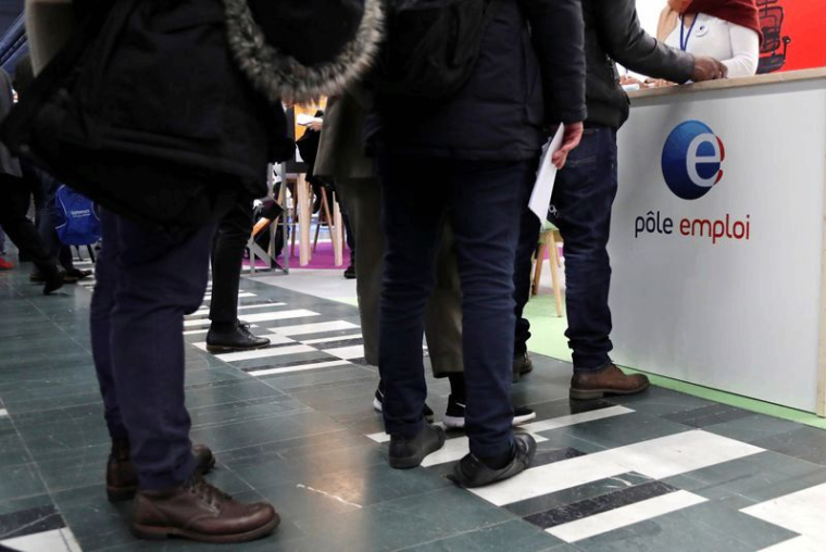 BAISSE "EN TROMPE L'OEIL" DU CHÔMAGE EN FRANCE, SELON L'INSEE