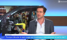 Macron : pourquoi dérouler le tapis rouge aux investisseurs internationaux ne sert pas à grand chose !