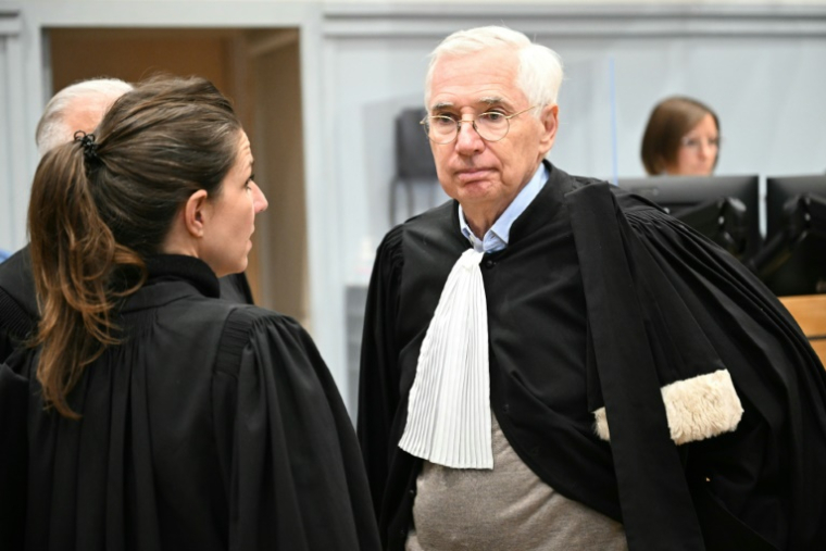 Laurent de Caunes, avocat des frères et soeur de Delphine Jubillar, à la cour d'assises du Tarn, à Albi, le 30 septembre 2025 ( AFP / Lionel BONAVENTURE )