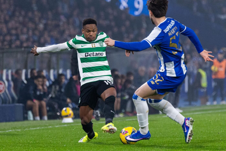 Des ramasseurs de balles ont caché des ballons durant Porto-Sporting