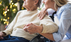 La quotité disponible de votre patrimoine peut être donnée à une personne extérieure à votre cercle familial. ( crédit photo : Shutterstock )