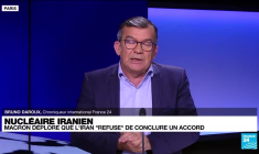 En visite à Paris, Yaïr Lapid demande à E. Macron un accord plus strict sur le nucléaire iranien