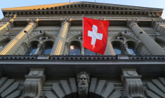 LA SUISSE GÈLE PLUS DE 5,6 MILLIARDS D'EUROS D'AVOIRS RUSSES