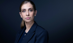 La constitutionnaliste Anne-Charlène Bezzina, le 31 mars 2025 à Paris  ( AFP / JOEL SAGET )