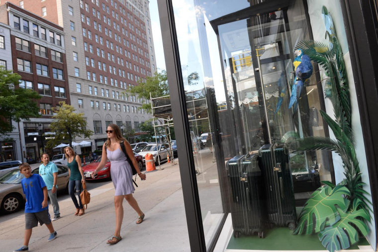 Un magasin RIMOWA à Boston en 2016. ( GETTY IMAGES NORTH AMERICA / DARREN MCCOLLESTER )