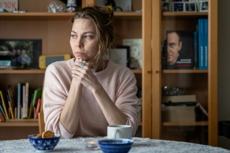 L'opposante russe Khelga Pirogova lors d'un entretien avec l'AFP à son domicile à Vilnius, en Lituanie, le 3 février 2026. ( AFP / Wojtek RADWANSKI )
