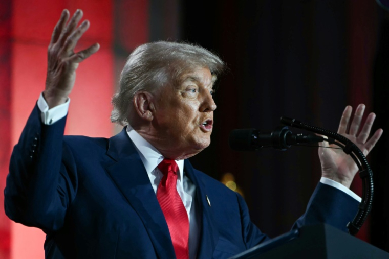 Donald Trump à Washington le 23 juillet 2025 ( AFP / ANDREW CABALLERO-REYNOLDS )