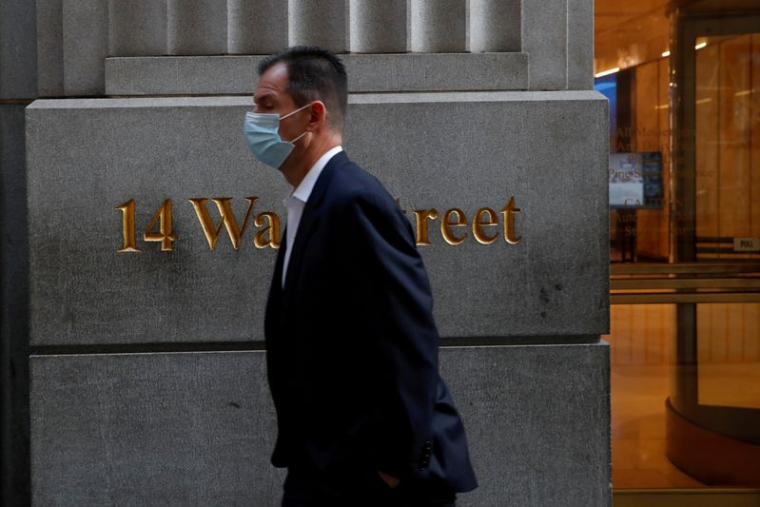 LA BOURSE DE NEW YORK EN ORDRE DISPERSÉ EN DÉBUT DE SÉANCE