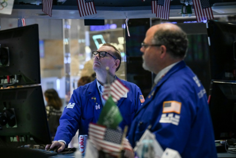 Des opérateurs à la Bourse de New York, le 30 mai 2025 ( AFP / ANGELA WEISS )