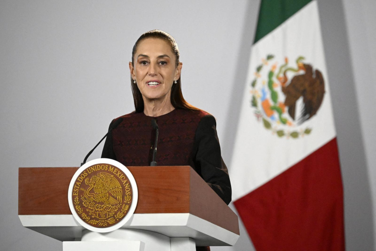 La présidente du Mexique, Claudia Sheinbaum, s'exprime lors de sa conférence de presse quotidienne au Palais national, à Mexico, le 9 septembre 2026. ( AFP / ALFREDO ESTRELLA )