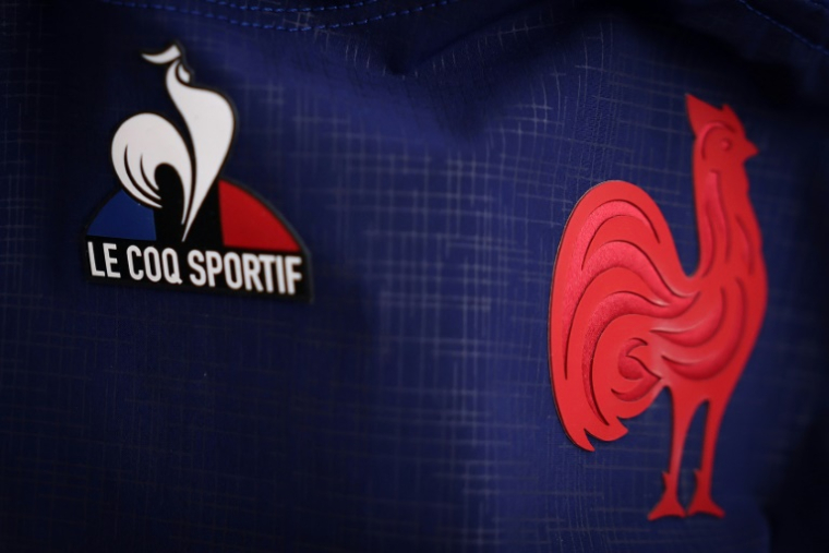 Un consortium rassemblant plusieurs investisseurs dont Xavier Niel ainsi que le groupe américain Iconix (Lee Cooper, Umbro) ont déposé une offre prévoyant une enveloppe de 60 millions d'euros pour reprendre l'équipementier Coq Sportif ( AFP / FRANCK FIFE )