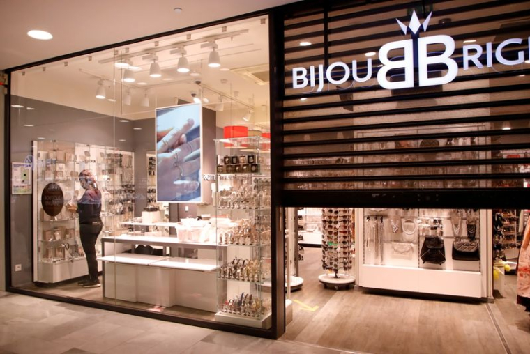 CROISSANCE SURPRENANTE, TENSIONS INFLATIONNISTES PERSISTANTES