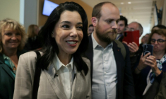La députée LFI Sophia Chikirou (c) à son arrivée au tribunal de Paris pour son procès pour fraude, le 12 mai 2026 ( AFP / Thomas SAMSON )