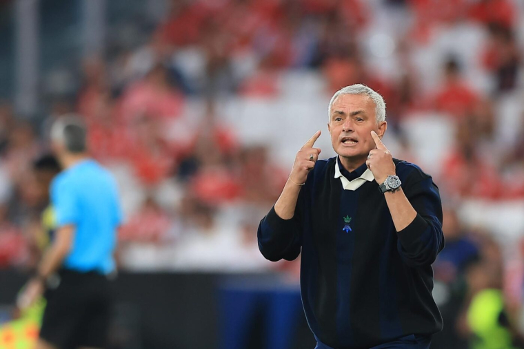 Le président du Fenerbahçe accuse José Mourinho d'un vaste complot