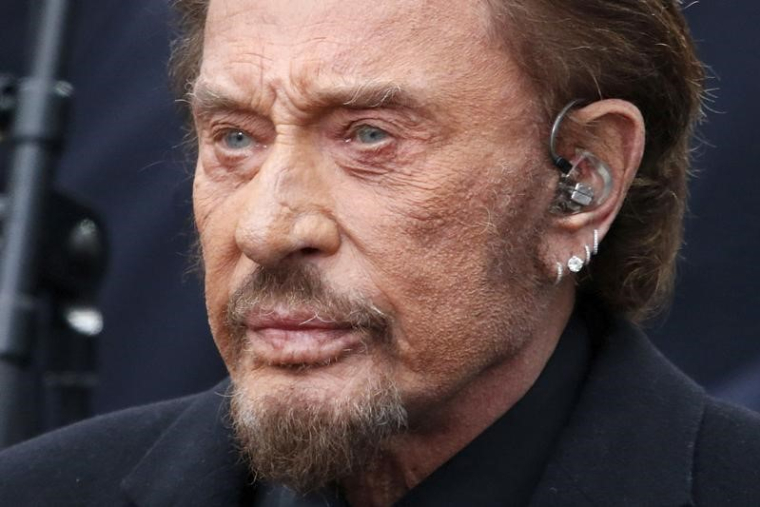 LAURA SMET ET DAVID HALLYDAY CONTESTENT LE TESTAMENT DE JOHNNY