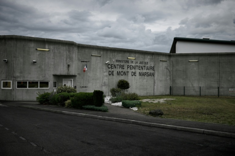 L'entrée de la prison de Mont-de-Marsan, le 10 juin 2026 ( AFP / Philippe LOPEZ )
