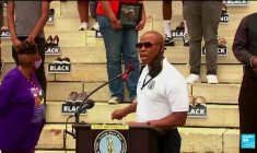 États-Unis : le maire démocrate de New York inculpé pour corruption