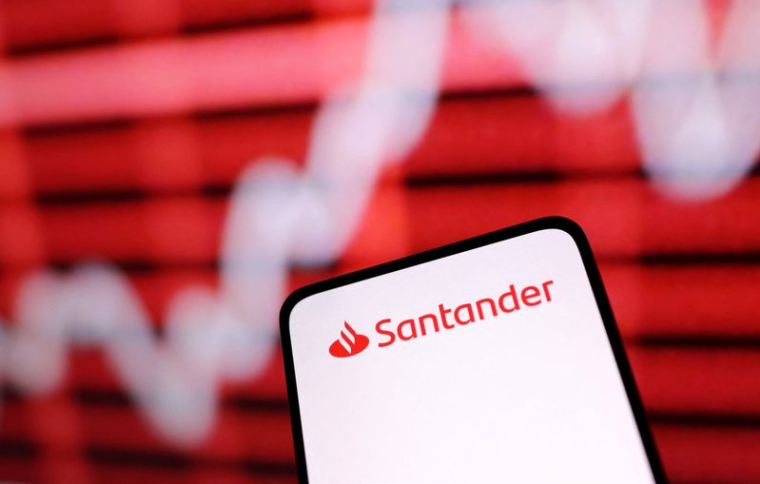 Le logo de Santander et un graphique boursier