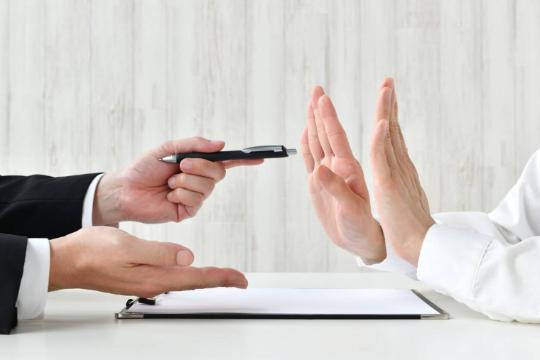 Assurances diverses : mode d’emploi pour résilier vos contrats / iStock.com - takasuu