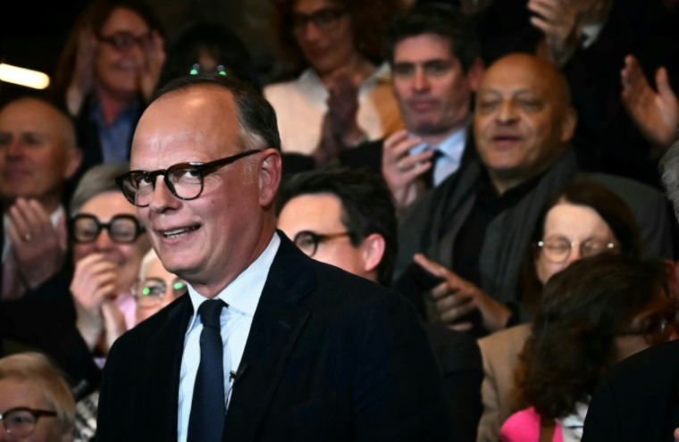 L'ancien Premier ministre Edouard Philippe, fondateur du parti Horizons, fête sa réélection à la mairie du Havre, le 22 mars 2026 au Havre ( AFP / Lou BENOIST )