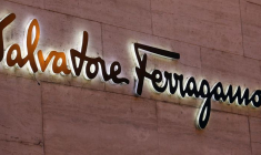 LA FAMILLE FERRAGAMO ENVISAGE DE CÉDER DES PARTS POUR RELANCER LE GROUPE