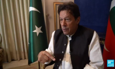 Pakistan : les militants pro-Imran Khan toujours mobilisés